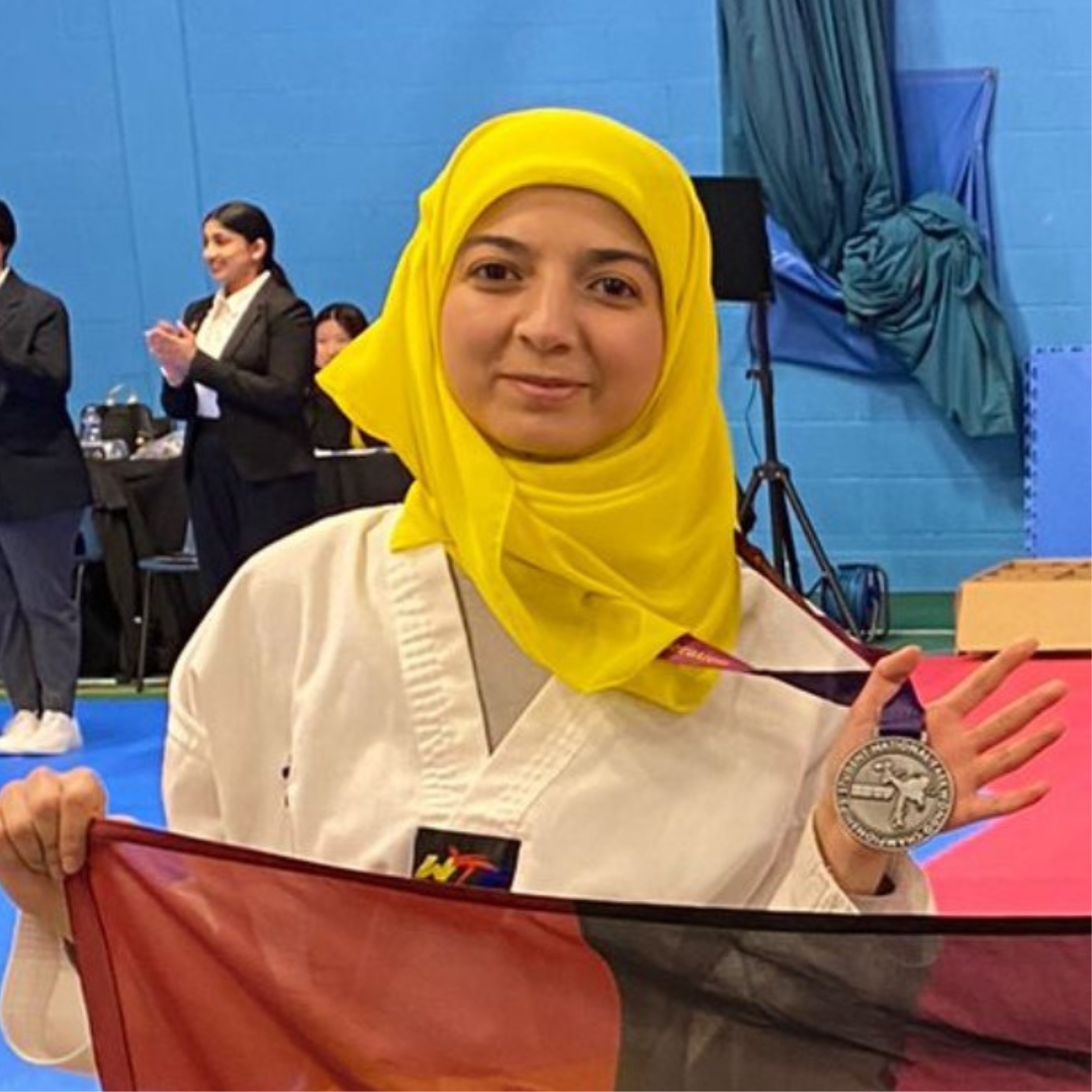 Asma Deris and Silver Medal
