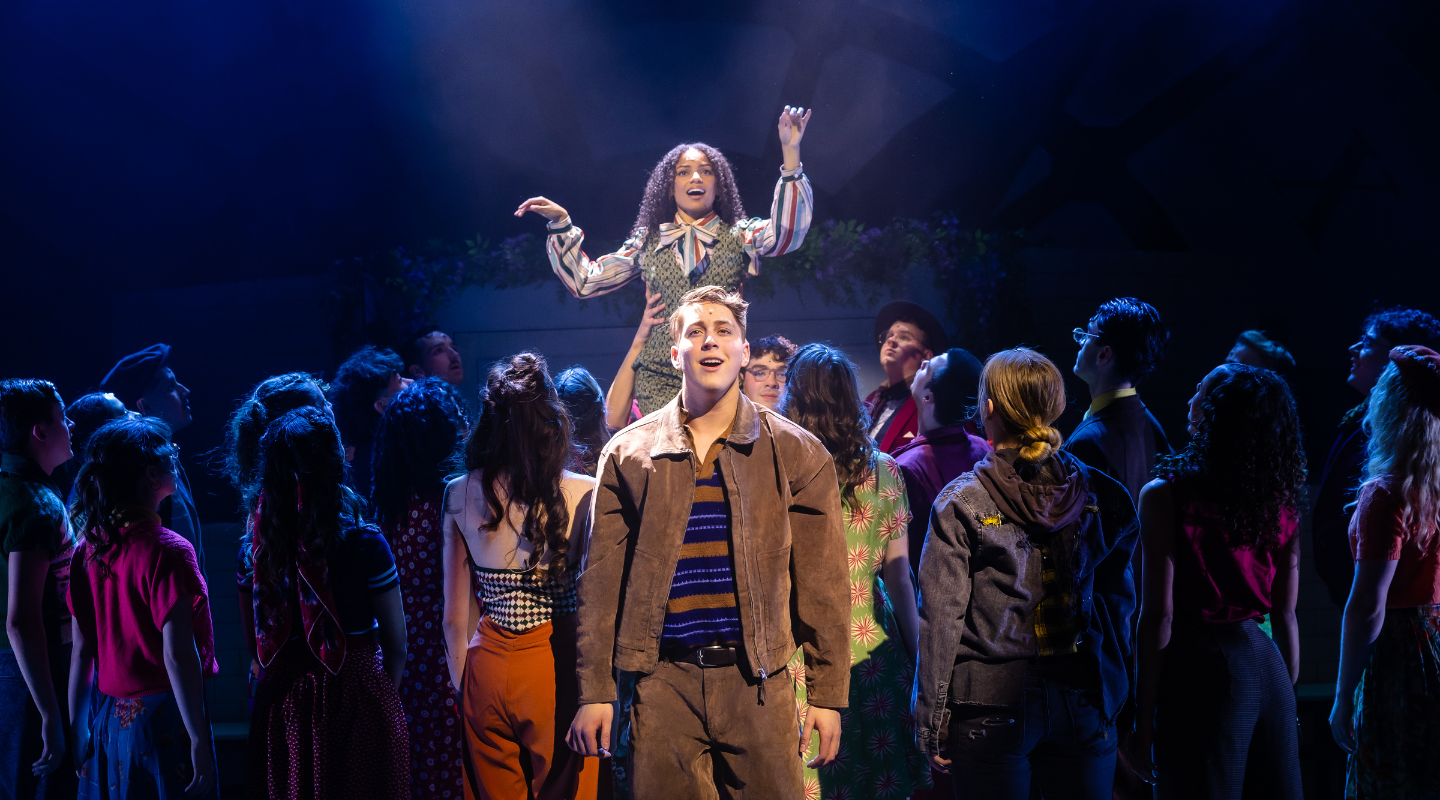 Urdang performers on stage 1440x800